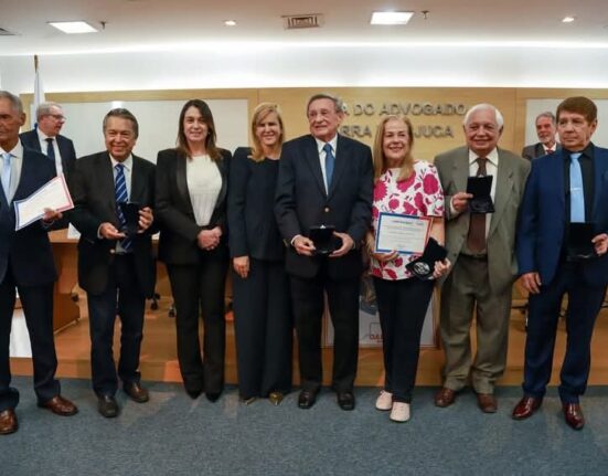 Medalha Sobral Pinto, na OAB da Barra Diversão