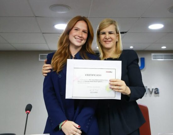 Posse da comissão Brasil-Inglaterra Diversão