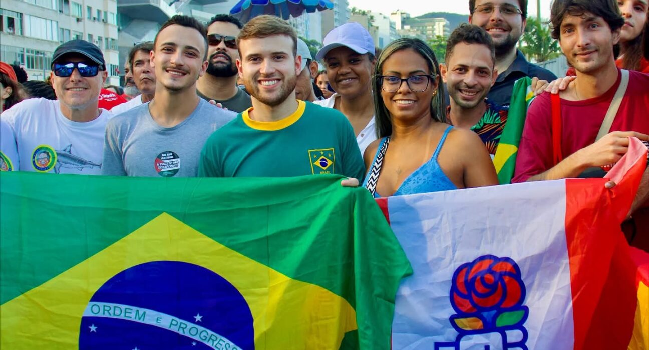 Brizolistas participam de manifestação na Avenida Atlântica contra a Pec da Blindagem e da anistia aos golpistas de 8 de janeiro Rio de janeiro