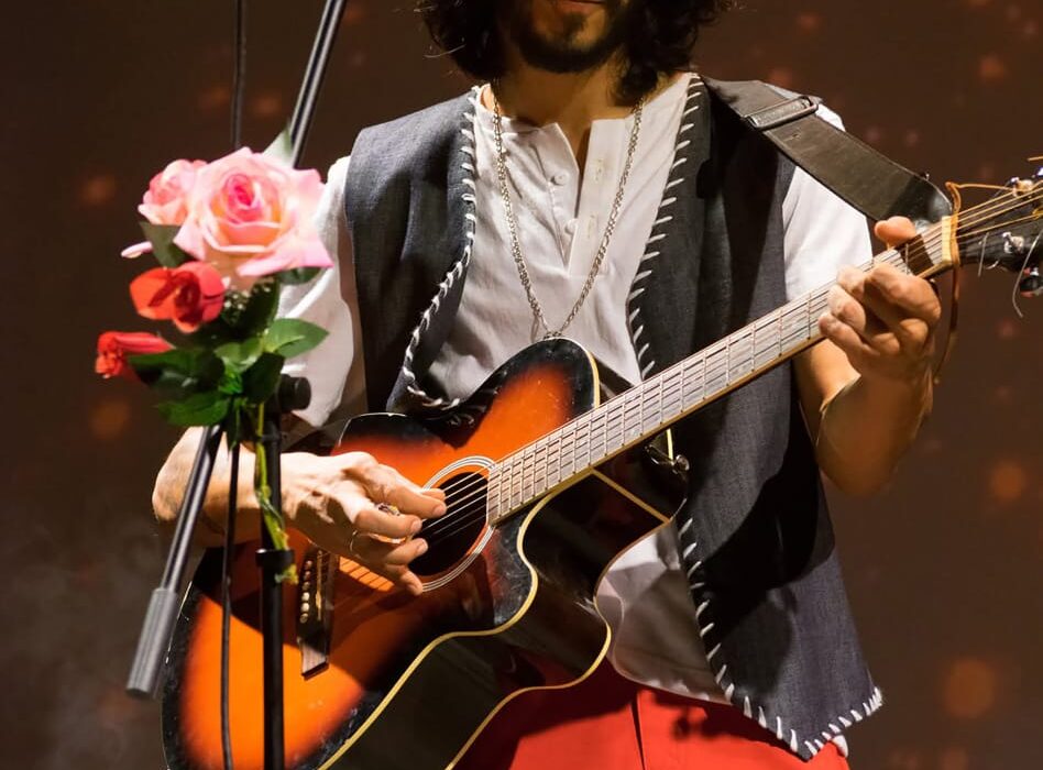 Kako Bravo chega ao Brasil para única apresentação do show CAT STEVENS EXPERIENCE Rio de janeiro