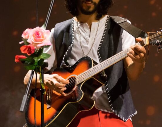 Cat Stevens Experience fará apresentação única no Teatro Clara Nunes Saúde