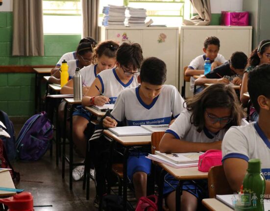 Magul pede a Mabel criação de Programa Internacional em Goiânia Rio de janeiro