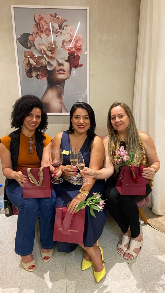 Mulheres do Vinho visitam Michelle Celebrone e Soul Linho Empreendimentos de Luxo