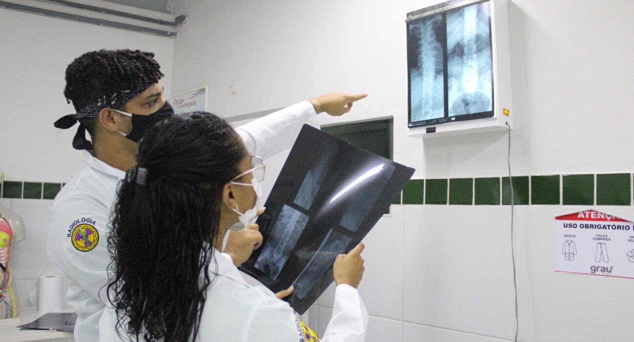 Oito a cada 10 empresas têm dificuldade para contratar técnicos no Brasil mercado de trabalho