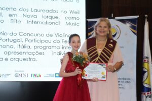 Academia Internacional de Cultura entrega Mérito Palmerinda Donato e homenageia Jovens Talentos Colunismo Social