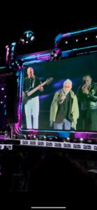 Henrique & Juliano emocionam 60 mil pessoas em noite de surpresas no Itaquá Rodeio Fest Música