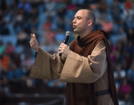 Juventude católica se prepara para encontro com Frei Gilson em Itumbiara-GO dança
