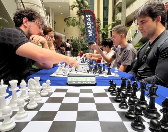 Xadrez em Movimento: Liberty Mall recebe a etapa de outubro do Torneio Capivarias da Escola Mearas Dicas