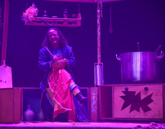 Chapeuzinho Esfarrapado volta a Brasília em sessão única no Dia das Crianças Rio de janeiro