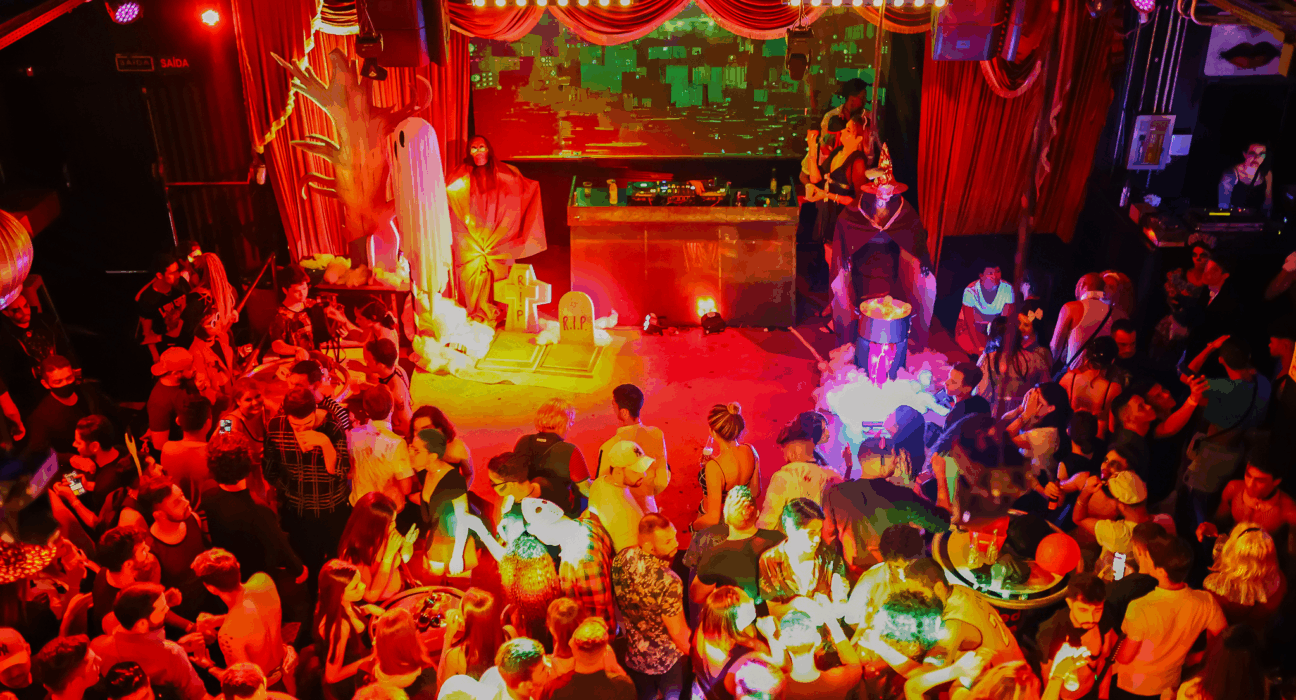 ROXY apresenta MONSTER HIGHLLOWEEN com o funkeiro Dornelles (RJ) e três pistas temáticas Eventos