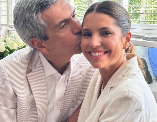 O casamento civil de Maria Gueiros e Victor D' Alver Notícias