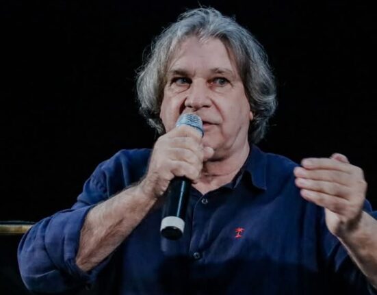 Pré-lançamento de "Rio de Versos-Festival Internacional de Poesia", em Maricá Saúde