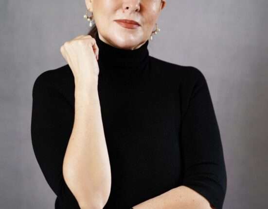 Entrevista da advogada Candida Terra para a Rádio Catedral construção