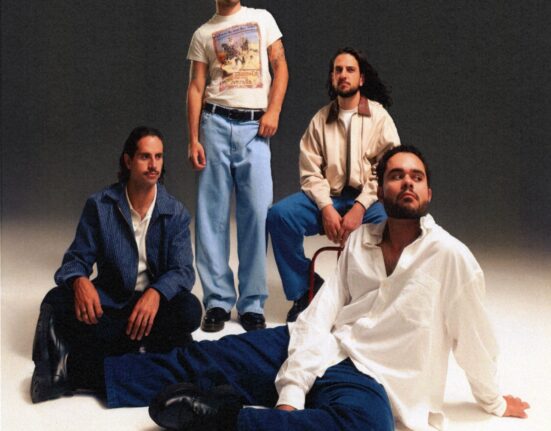 Lagum As Cores As Curvas e as Dores do Mundo Rio de janeiro