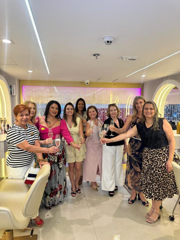 Salão Baal Beauty recebe Mulheres do Vinho de Brasília Empreendimentos de Luxo