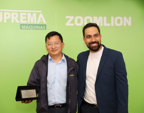 Suprema Máquinas reúne jornalistas e convidados para inauguração de concessionária Zoomlion no DF Outubro Rosa