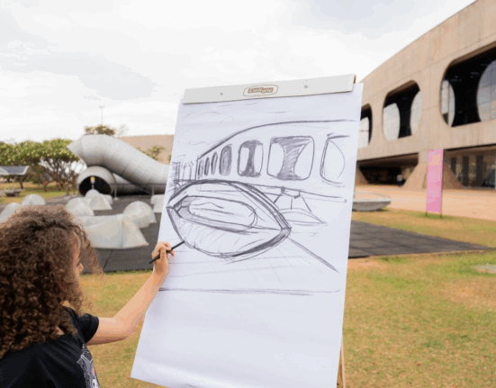 Rolê Cultural Educativo celebra infância com brincadeiras ao ar livre no CCBB Brasília Rio de janeiro