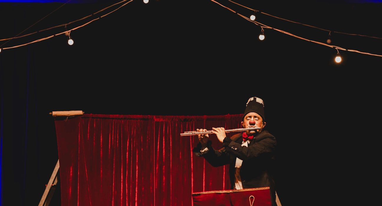 Espetáculo Le Porpusa é destaque na temporada de apresentações em escolas do coletivo Nutra Teatro Teatro