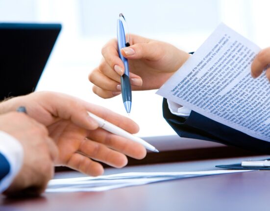 Histórico de antecedentes criminais na contratação: é permitido ou pode ser considerado dano moral?