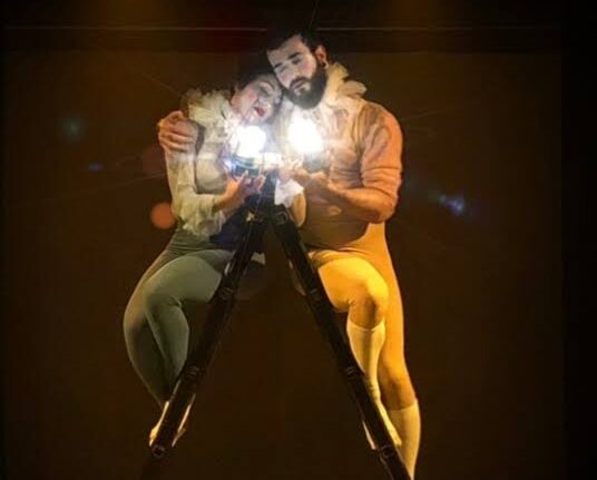 Espetáculo Um Lugar de Amor ocupa CAIXA Cultural com dança contemporânea, acrobacias e poesia visual para toda família  Artes