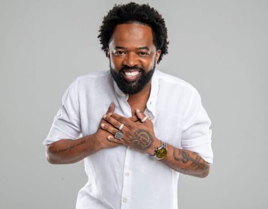 Xande de Pilares no Qualistage, dia 1º de novembro Fala Prefeito