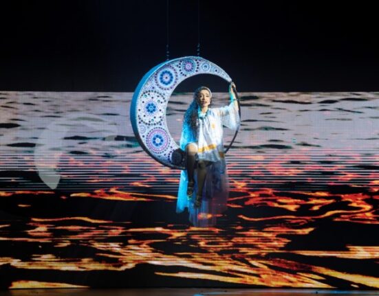 Roxy Dinner Show Um ano de brilho, cultura e reconhecimento mundial Colunismo Social