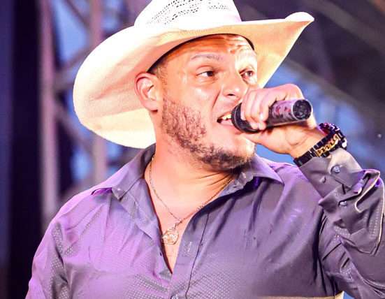 "Da MPB ao Sertanejo", a jornada de Raphael Barreiro um artista em busca de seu espaço Religião