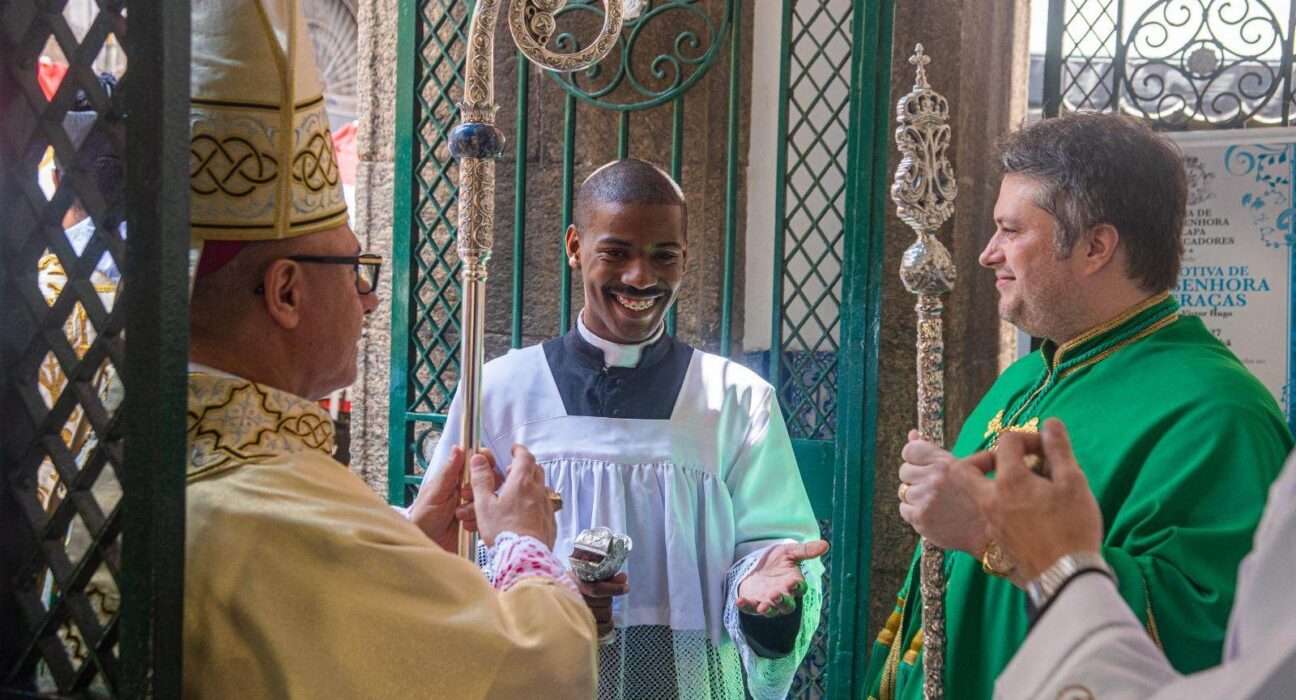 Viva Centro: Igrejinha da Lapa dos Mercadores terá missa celebrada por Dom Jeremias, neste sábado Rio de janeiro