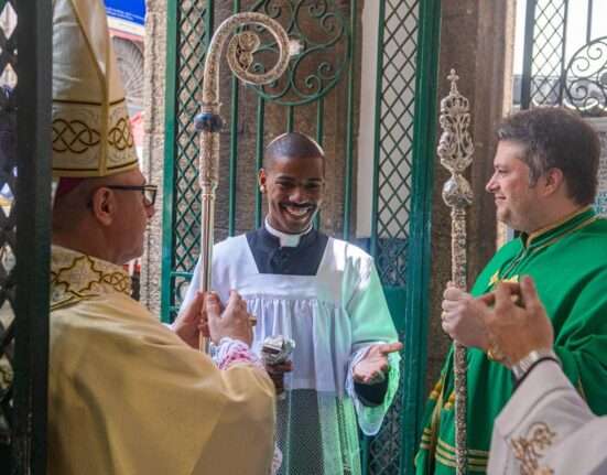 Viva Centro: Igrejinha da Lapa dos Mercadores terá missa celebrada por Dom Jeremias, neste sábado Rio de janeiro