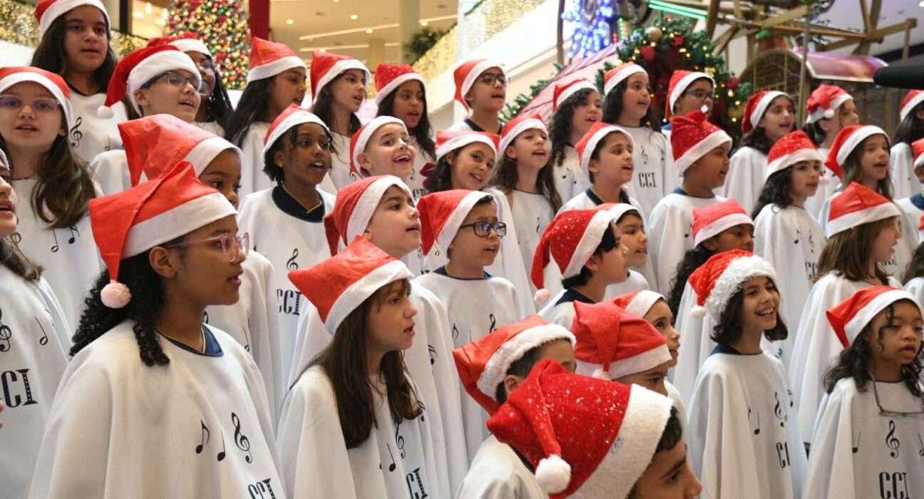 Vozes que Encantam: Corais de Natal transformam o JK Shopping em palco de celebração Natal