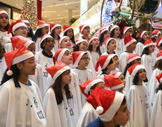 Vozes que Encantam: Corais de Natal transformam o JK Shopping em palco de celebração Geral