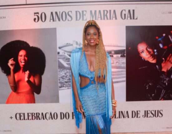 Maria Gal celebra 50 anos e comemora o filme Carolina de Jesus em noite de representatividade Rio de janeiro