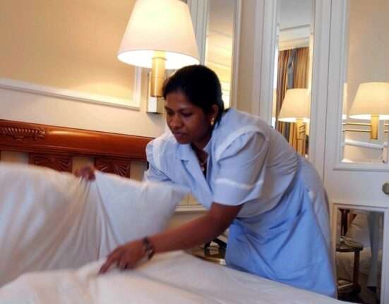 OCDE elogia integração de imigrantes na Suíça Música