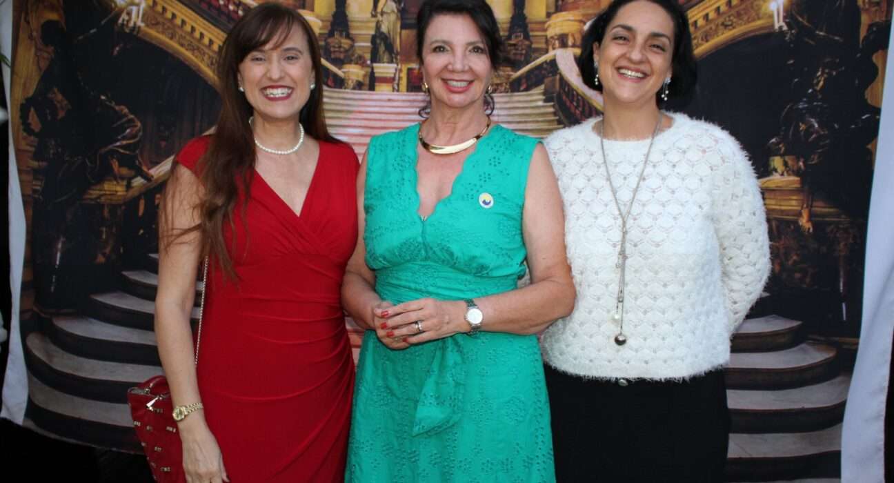 AIC lança Antologia Patronos III e empossa novos acadêmicos, em noite de celebração cultural em Brasília Colunismo Social