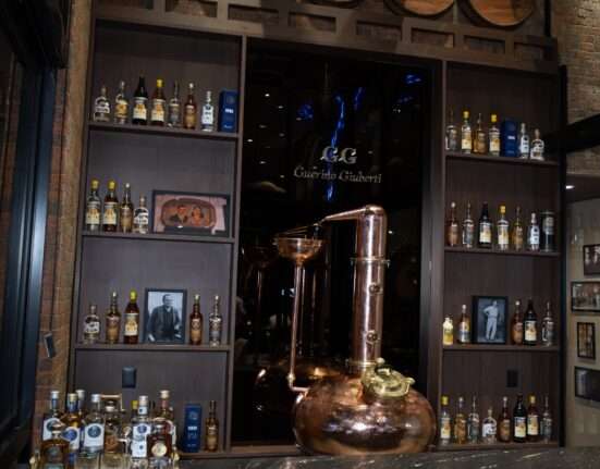 Bar e restaurante de Goiânia terá Réveillon com brinquedoteca ampliada, recreação infantil e open food premium Réveillon