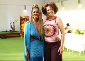 Maria Gal celebra 50 anos e comemora o filme Carolina de Jesus em noite de representatividade Celebridades