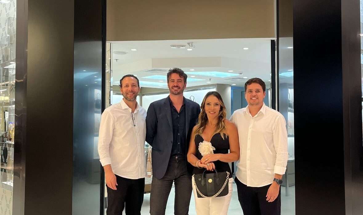 Victor Hugo reinaugura loja no Flamboyant shopping com novo conceito Moda