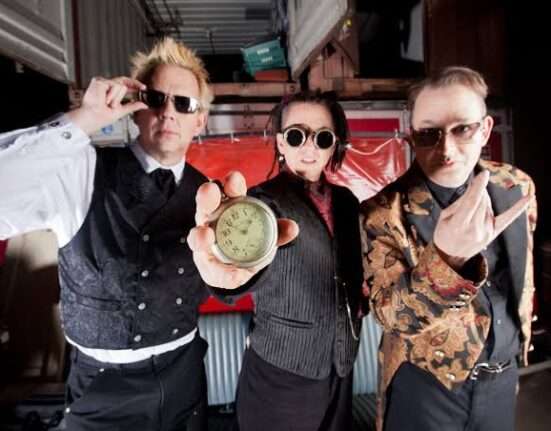 Information Society, Thea Austin (SNAP!) e Noel juntos no Qualistage Moda