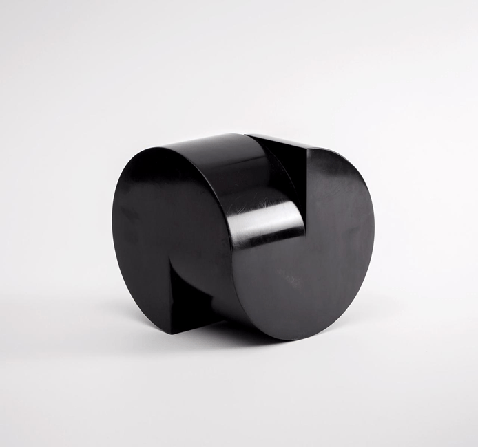 Exposição “É Pau, É Pedra…” apresenta panorama inédito da obra de Sergio Camargo Exposição