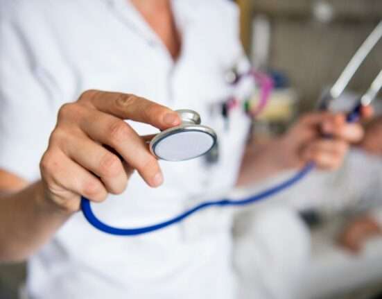 Migração de enfermeiros alemães à Suíça tem resultados fatais Internacional