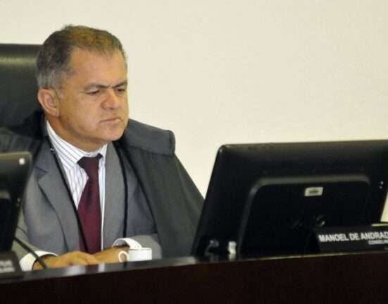 Trajetória de Manoel Andrade: de motorista de taxi a presidente do TCDF Política