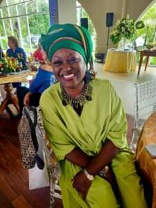 Instituto de Cultura Brasileira reune associadas para almoço de natal Moda