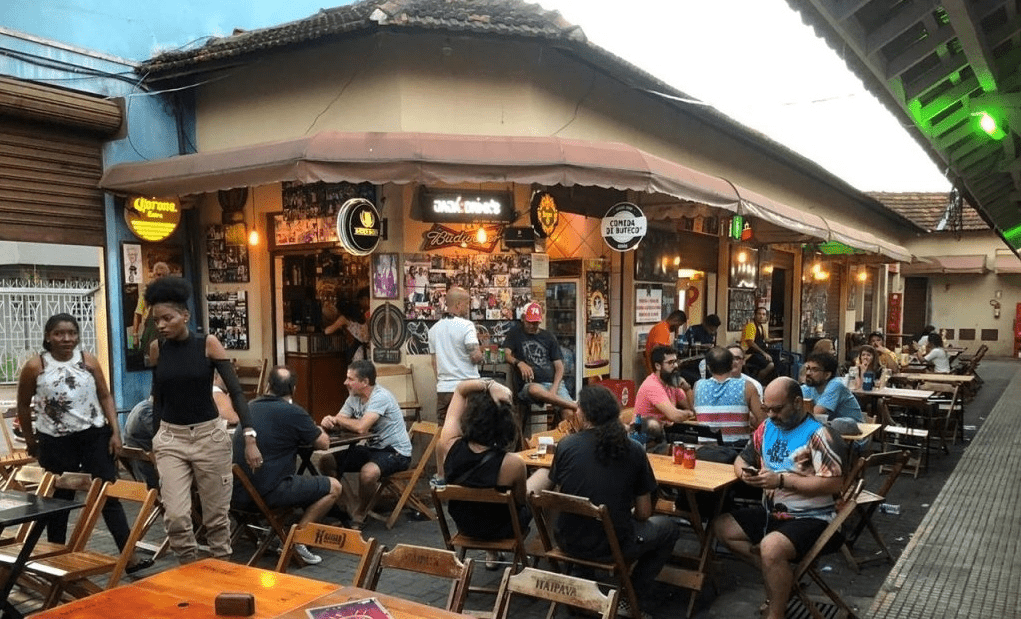 Mercado da 74 tem programação com forró e pop rock e esquenta de carnaval no fim de semana em Goiânia Gastronomia