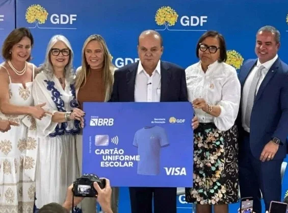 BRB conclui entrega de 152 mil cartões de uniforme escolar e amplia impacto social no DF BRB