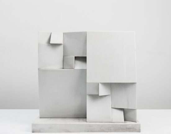 Exposição de Sergio Camargo recebe alunos da rede pública no Teatro Nacional Artes