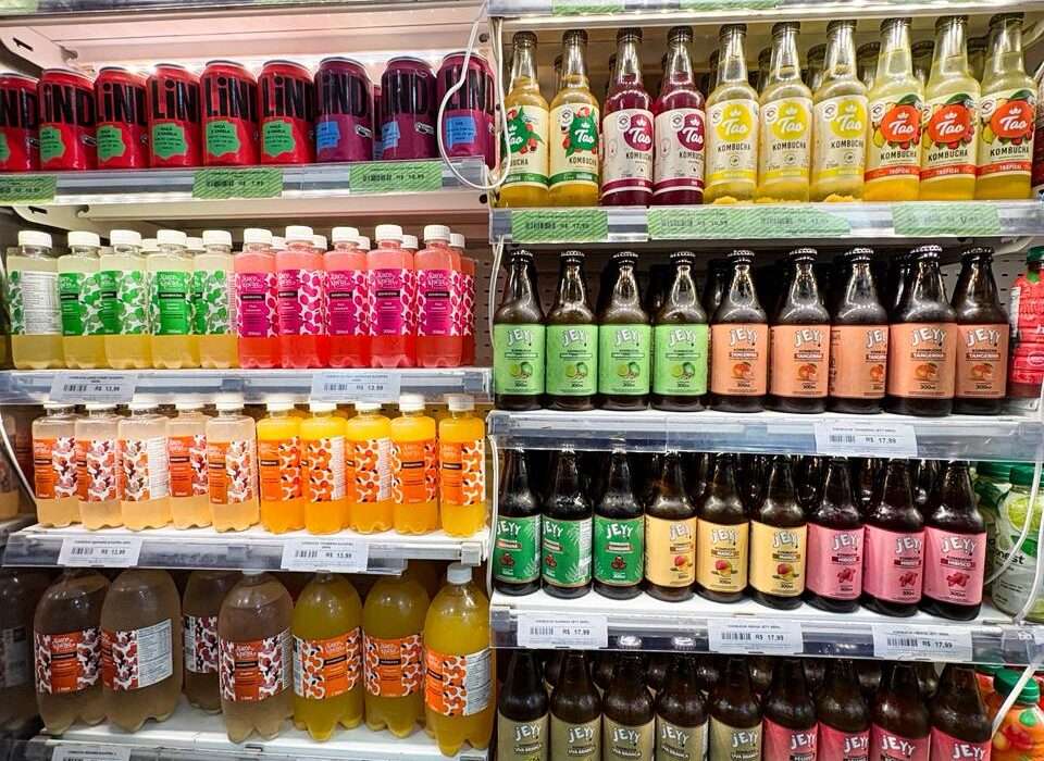 Kombucha ganha espaço como opção de bebida mais leve durante o Carnaval Carnaval