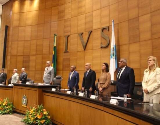 Ana Tereza Basílio participou da posse do desembargador Claudio Brandão no CCOGE Beleza