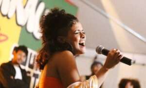 CarnaSarau chega a sua 8º edição, levando arte, poesia e música para Ceilândia  Carnaval