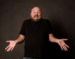 Festival Humor Contra-Ataca Celebra no Dia do Comediante, onde o riso assume o palco e mostra sua força Teatro