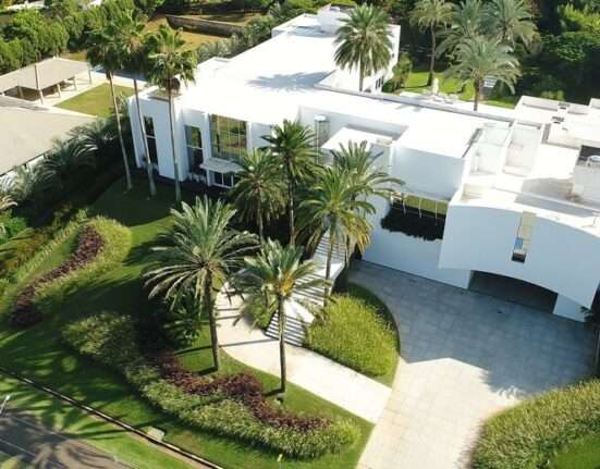 Por que a mansão de Ana Hickmann foi a leilão? Especialista explica os riscos do direito imobiliário Celebridades